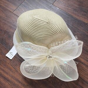 Fine Millinerry By August Hat Co Straw Lace Bow Brim Hat